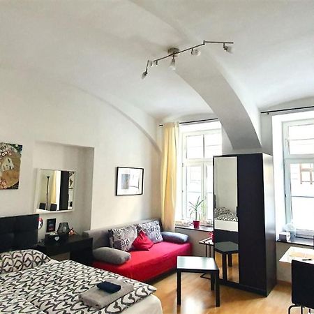 Appartamento Msq Diana Vienna - 10 Min From City Center - Free Coffee And Tea - High Speed Internet Esterno foto