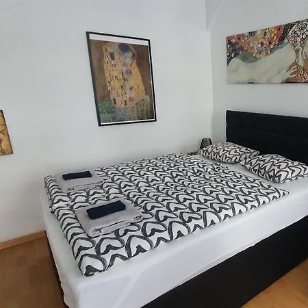 Msq Diana Vienna - 10 Min From City Center - Free Coffee And Tea - High Speed Internet Esterno foto