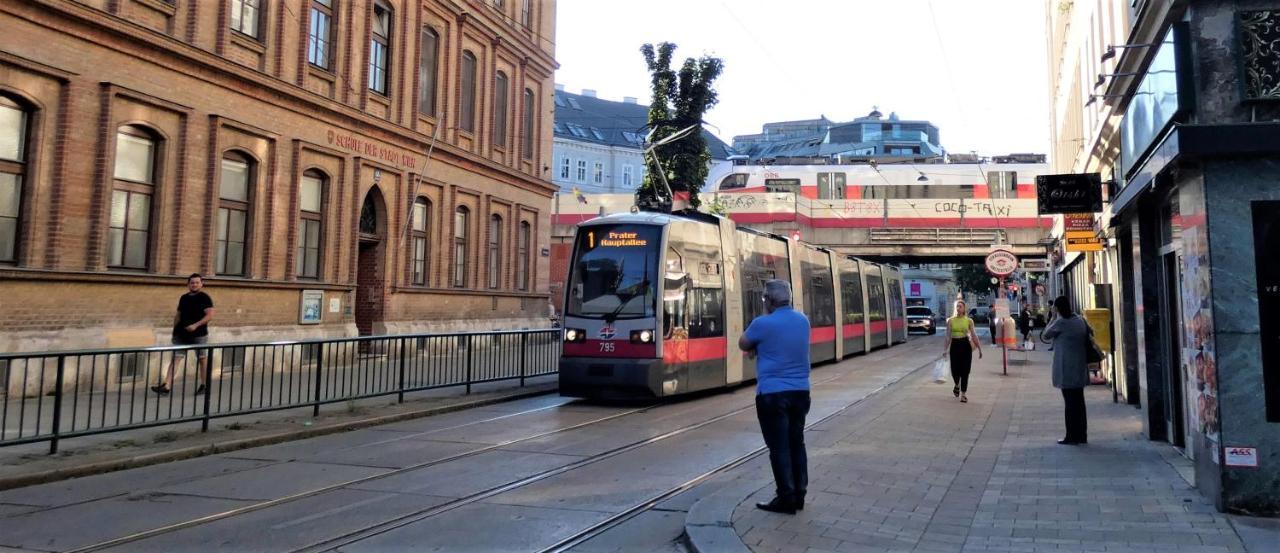 Msq Diana Vienna - 10 Min From City Center - Free Coffee And Tea - High Speed Internet Esterno foto